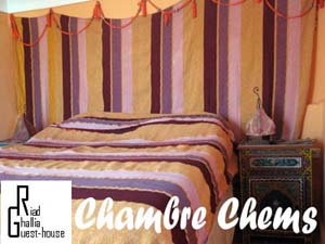 Economy double with panoramic view, french bed, shared facilities, and breakfast